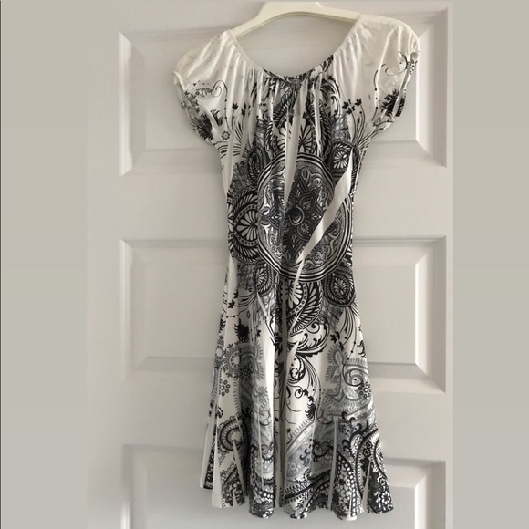 ☀️✨ Women’s Summer Dress ✨☀️ - Picture 4 of 5